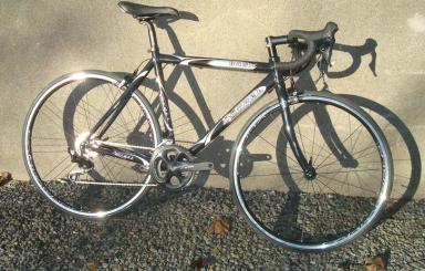 SÖRGEL BASIC / SHIMANO 105 (R7000)  Rennrad, schwarz-silbern 