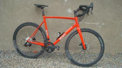 SÖRGEL FIRE DISC 2023  Rennrad mit Campagnolo Chorus Disc, rot, 