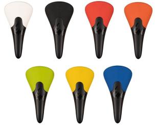 TUNE KOMM VOR  Sattel, 